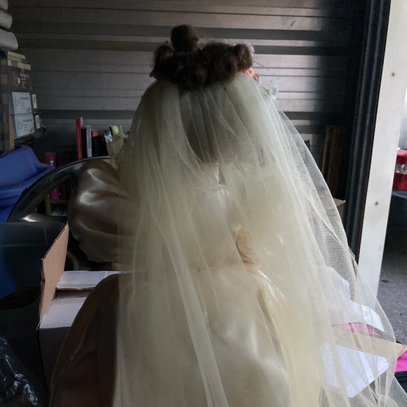 Victorian Early Century Wedding Porcelain Doll - Picture 6 of 6